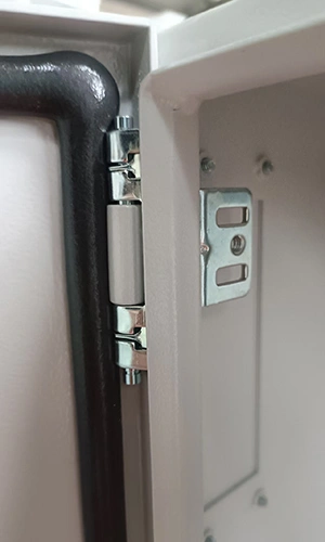 Gabinete de servidores de red para instalación en piso